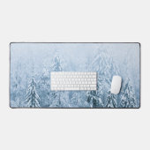 雪が霧の中でブナの林を覆った デスクマット (キーボード&マウス)