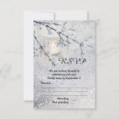 雪きらめく冬ウェディングRSVPカード 出欠カード (正面)