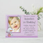 雪だるまパープルウィンターフォト誕生日 招待状 (スタンド正面)