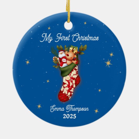 雪だるまフェスティバルストッキングベビー初めてのクリスマス セラミックオーナメント (裏面)