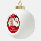 雪だるまベビーの初めてのクリスマス写真 セラミックボールオーナメント (右)