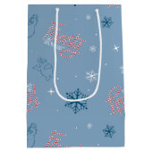 雪だるま霜の降りたブルースノーフレークパターン ミディアムペーパーバッグ (裏面)