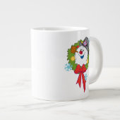 雪だるま霜の降りた™ |ホリデー霜の降りたリース ジャンボコーヒーマグカップ (正面右)