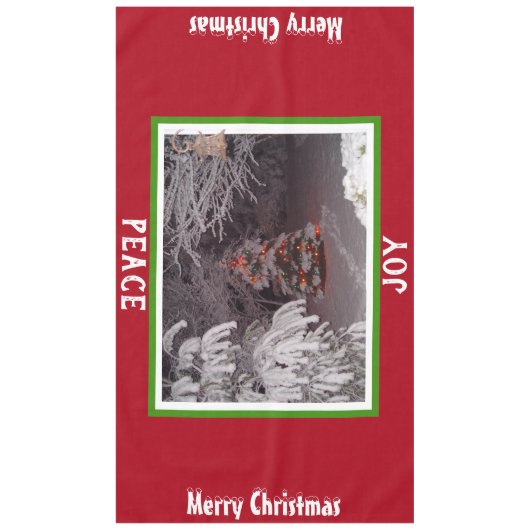 雪で覆われたクリスマスツリーのライト赤いグリーン大 テーブルクロス (正面)