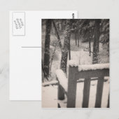 雪で覆われたベンチ ポストカード (正面/裏面)