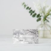 雪ときらめく氷の冬のウェディングフラット プレイスカード (スタンド正面)