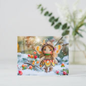 雪とバラのヒップが飾られた妖精の人形 シーズンポストカード (スタンド正面)