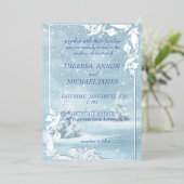 雪と松の木が青く染まる冬の景色 箔招待状 (立ち正面)