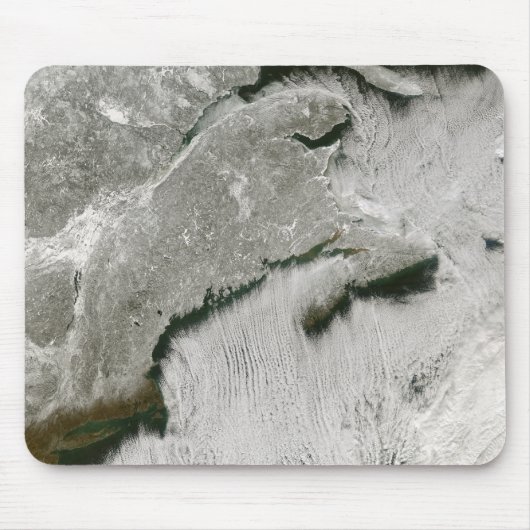 雪と雲の通り マウスパッド (正面)