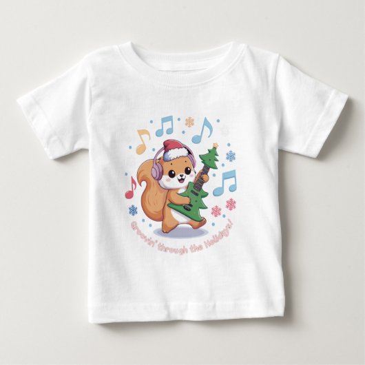 雪に囲まれたギター演奏するサンタ姿のリス ベビーTシャツ (正面)
