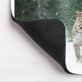 雪に棲むペルシャのユキヒョウ マウスパッド (コーナー)