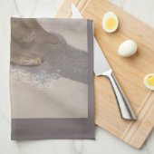 雪に横たわるホッキョクグマヴィンテージイラストレーション キッチンタオル (四つ折り)