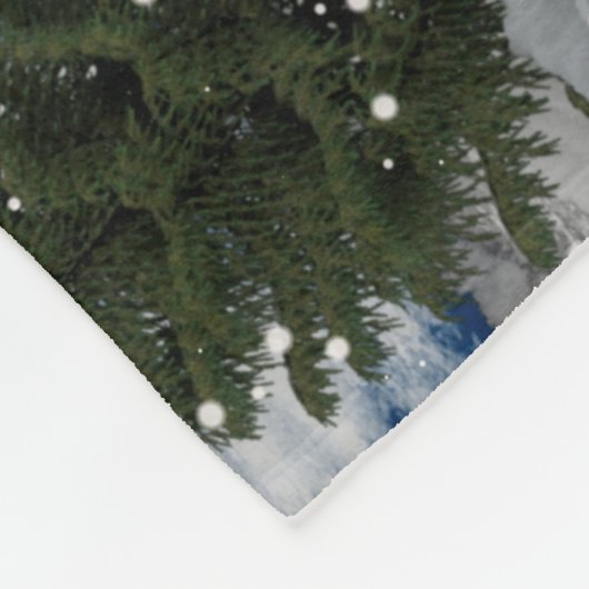 雪に積絵を描る栗と白の馬 フリースブランケット (角)