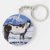雪に立っているペンキの馬 キーホルダー (裏面)