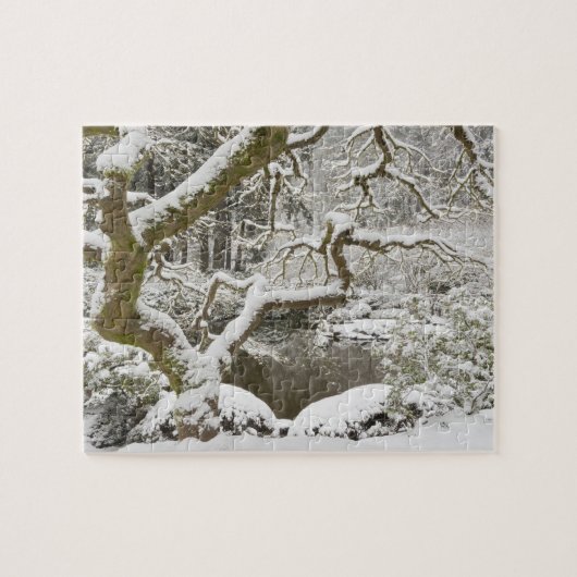 雪に覆われたイロハモミジ ジグソーパズル (横)