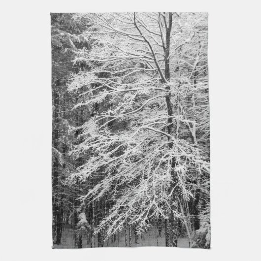 雪に覆われたカエデの木の線画 キッチンタオル (縦)