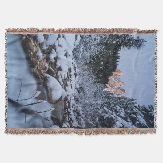 雪に覆われたガイスラー山脈 スローブランケット (正面)