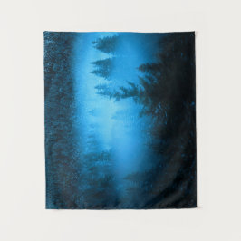 雪に覆われたトウヒの森の魔法の霧 タペストリー