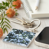 雪に覆われたホリー キーホルダー (正面右)