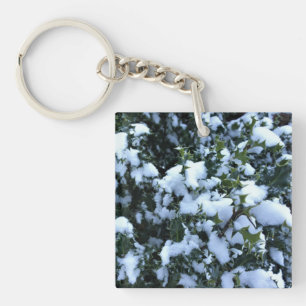 雪に覆われたホリー キーホルダー