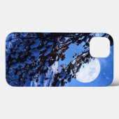 雪に覆われたモミの木と夜の海の海岸の上の月 Case-Mate iPhoneケース (裏面 (横))