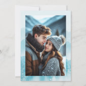 雪に覆われた冬のエレガント森の結婚写真 招待状 (裏面)