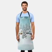 雪に覆われた家々を持つ村の冬の風景  エプロン (着用した状態)