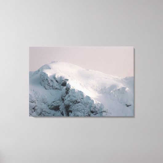 雪に覆われた山 キャンバスプリント (正面)