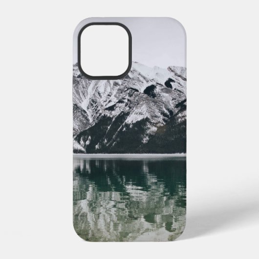 雪に覆われた山 iPhoneケース (裏面)