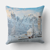雪に覆われた教会 クッション (裏面)