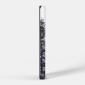 雪に覆われた木々: 縦構図 iPhoneケース (右側面)