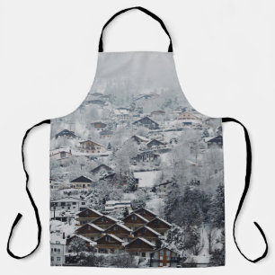 雪に覆われた村の空中展望 エプロン