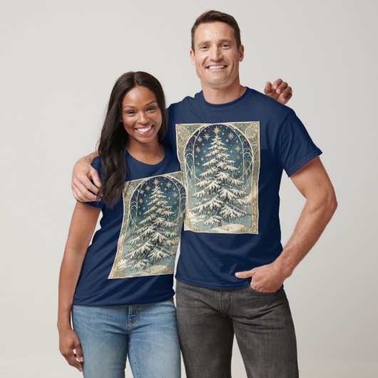 雪に覆われた枝のクリスマス・ユールツリー Tシャツ (ユニセックス)