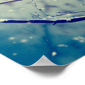 雪に覆われた枝の雀 ポスター (角)