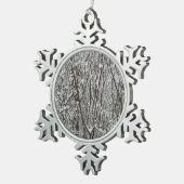 雪に覆われた枝冬の抽象芸術 スノーフレークピューターオーナメント (右)