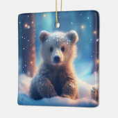 雪に覆われた森のかわいいクマの子 セラミックオーナメント (左)