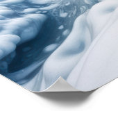 雪に覆われた白失ったい街路のかわいい野良犬 ポスター (角)