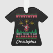 雪に覆われた醜いクリスマスセーターをダビングする オーナメント (正面)