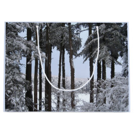 雪に覆われた青松 –  ラージペーパーバッグ