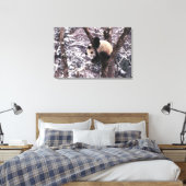 雪に覆わ遊れた木の上のパンダの仔 キャンバスプリント (インサイチュ (寝室))