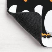 雪のおもしろいな漫画のペンギンの群集 マウスパッド (コーナー)