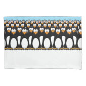 雪のおもしろいな漫画のペンギンの群集 枕カバー (正面)