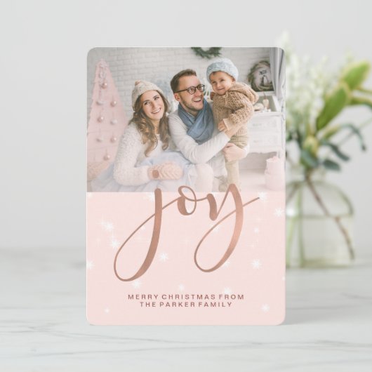 雪のかけらと写真でピンクのクリスマス・ジョイ シーズンカード (スタンド正面)