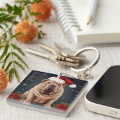 雪のクリスマスにシャールペイ犬 キーホルダー (正面右)