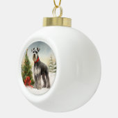 雪のクリスマスにシュナウザー犬 セラミックボールオーナメント (右)