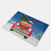 雪のクリスマスにドイツの羊飼い犬の車を運転 ドアマット (アングル)