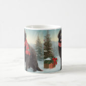 雪のクリスマスにニューファンドランド犬 コーヒーマグカップ (中央)
