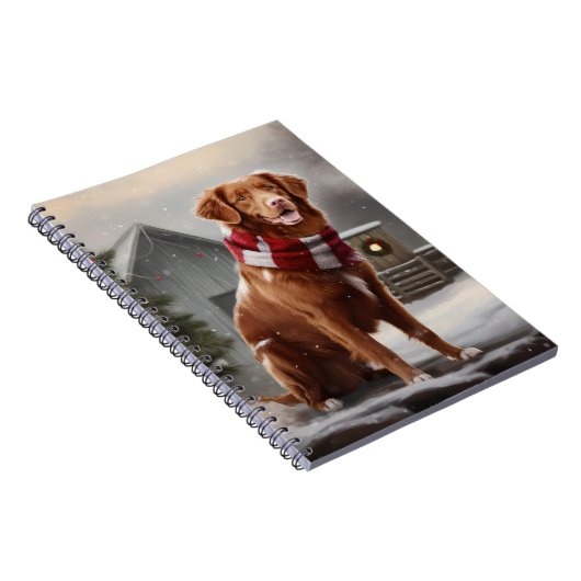 雪のクリスマスにノバスコシアダックトーラードッグ ノートブック (右側)