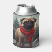雪のクリスマスにパグ犬 缶クーラー (缶正面)
