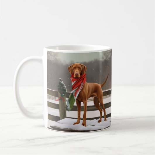 雪のクリスマスにビズラ犬 コーヒーマグカップ (左)